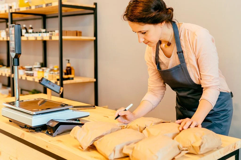 Empaques sostenibles una alternativa para cuidar del planeta.